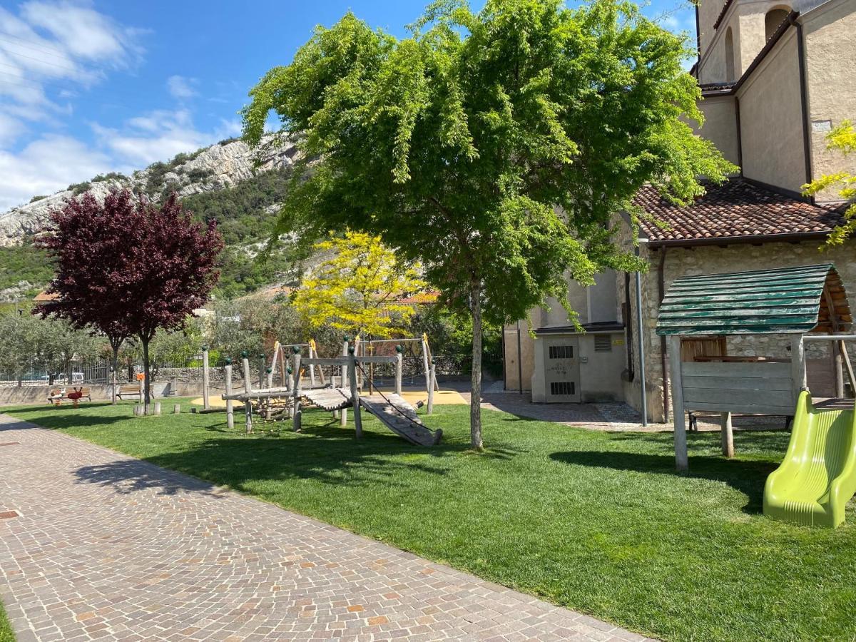Appartamenti Le Tre Rose Torbole Sul Garda Exterior photo